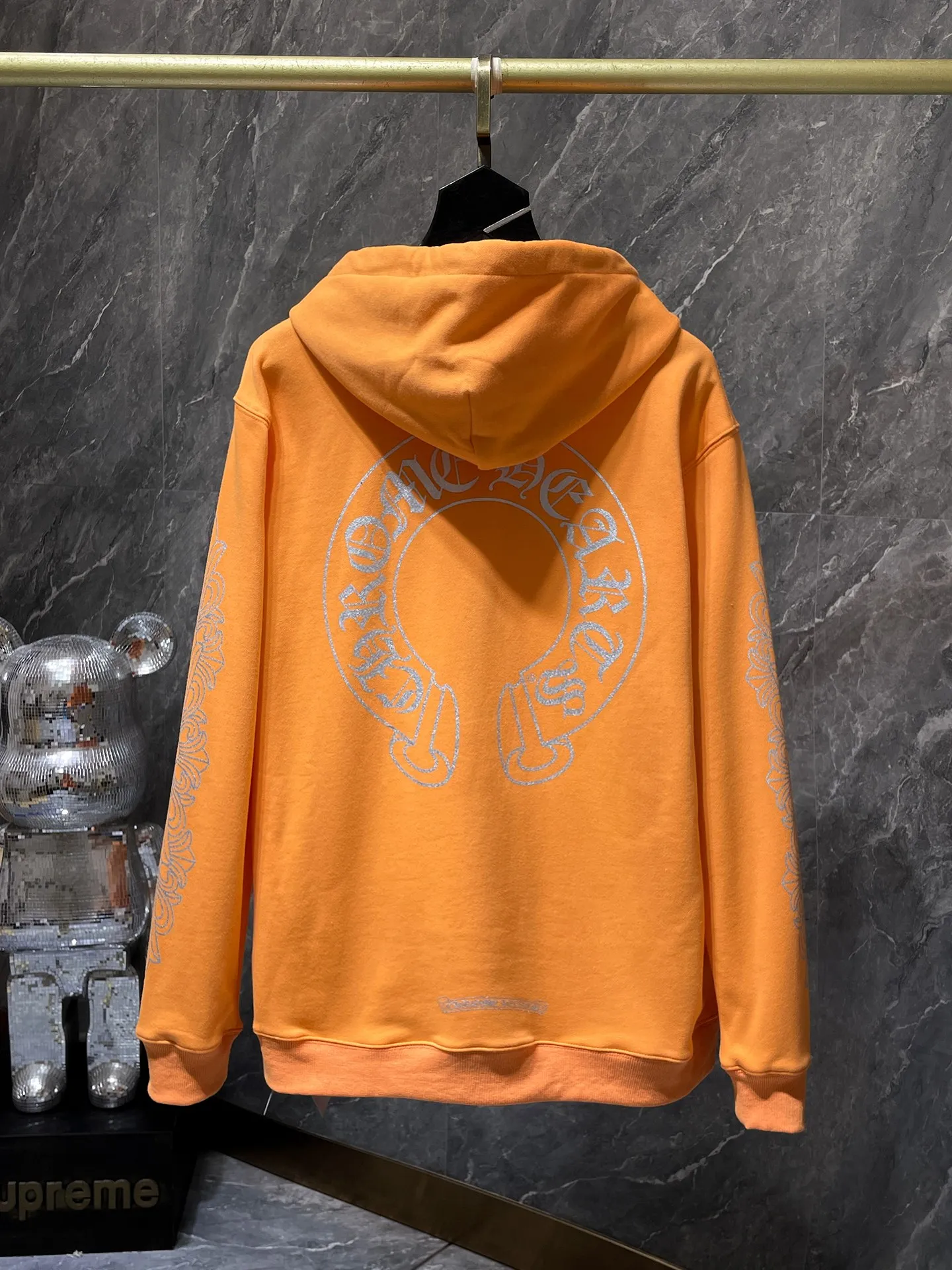 P240 Chrome Hearts Autumn and Winter 2025 Counter synchronization High-weight, environmentally friendly and high-quality top-quality fabrics Chrome Miami Ultra Limited Arm Horseshoe Hoody Counter synchronization 1:1 replica version Recommended colors: Limited green Limited orange Sizes: S, M, L, XL